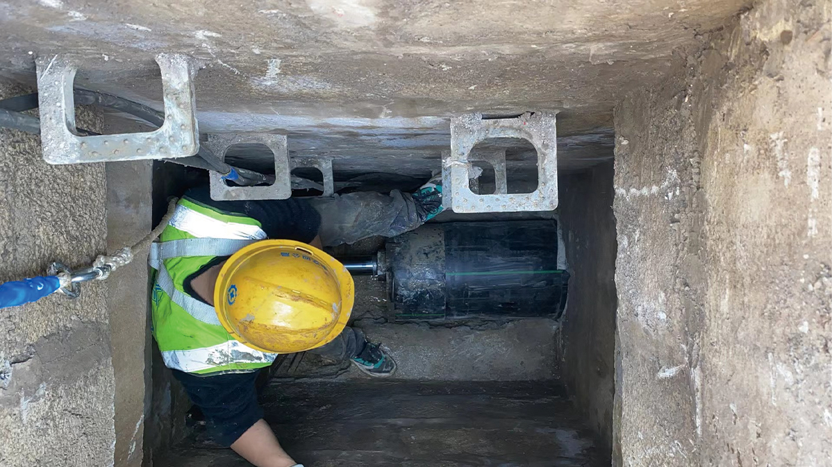 宝兴HDPE短管内衬法